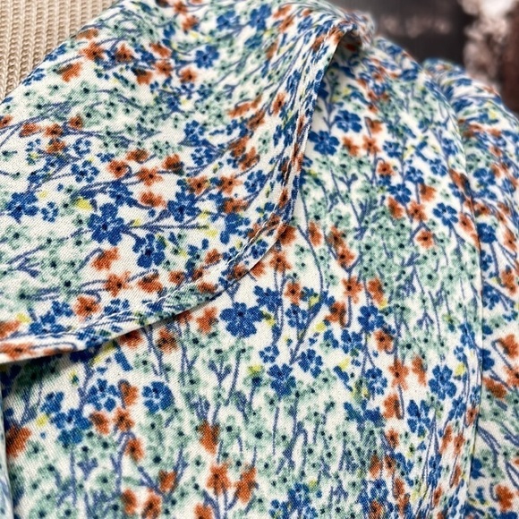 Lush NWT Dress Wrap Blue Tie Back with Ruffles Floral Size Small S - Picture 9 of 17